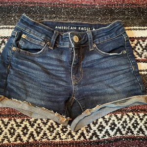 American Eagle Low Rise Dark Wash Shorts Sz 0